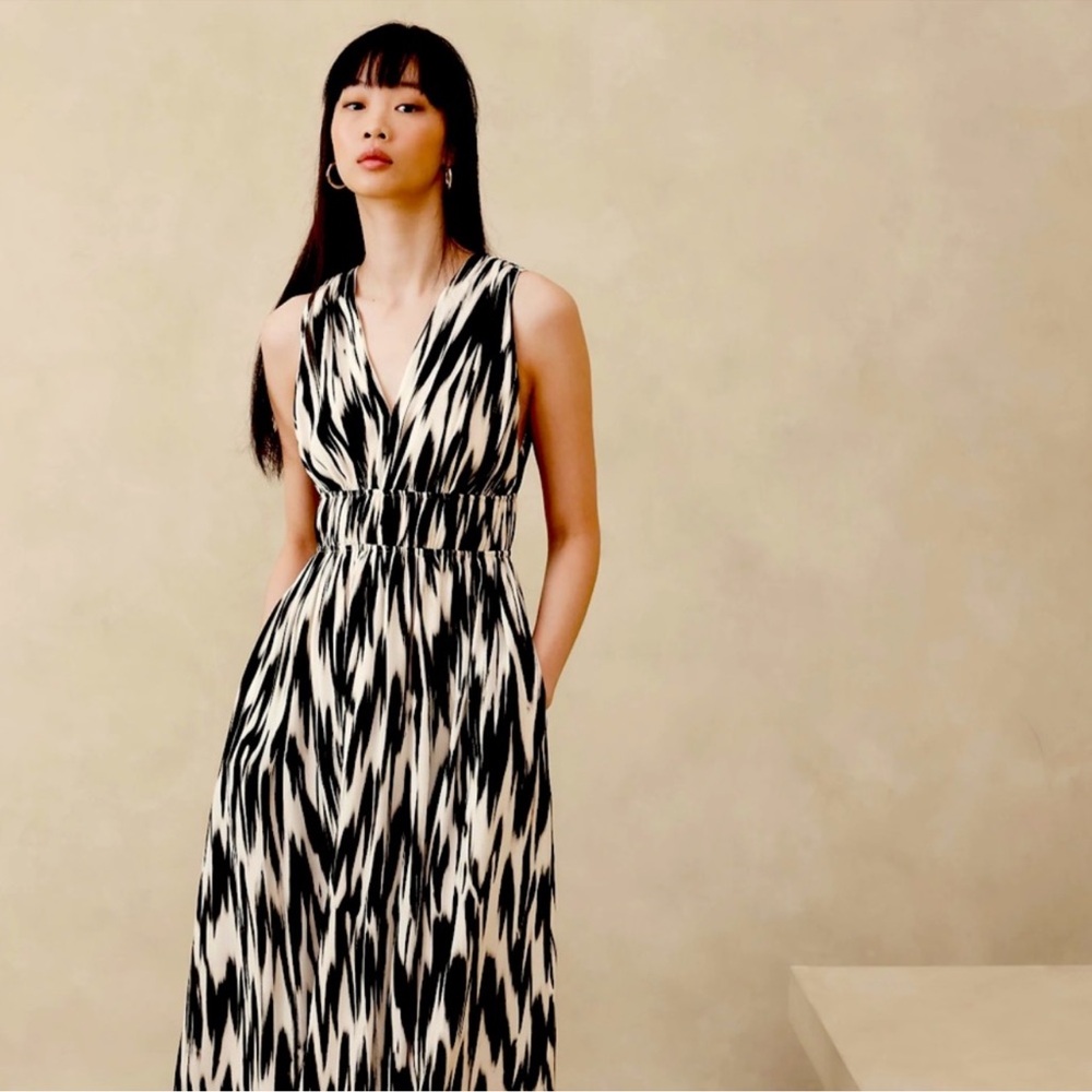 Banana Republic CASCADE SILK MADI DRESS Small
